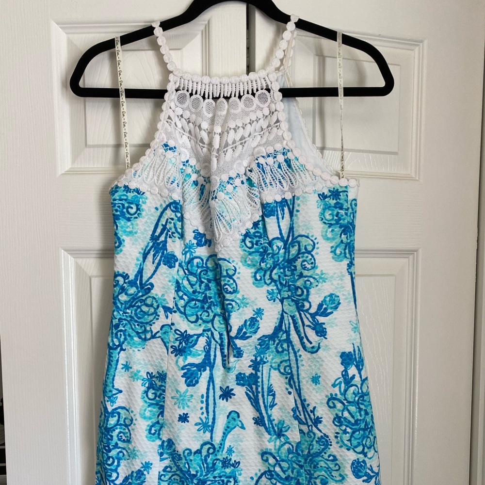 Lilly Pulitzer blue and white peacock shift dress